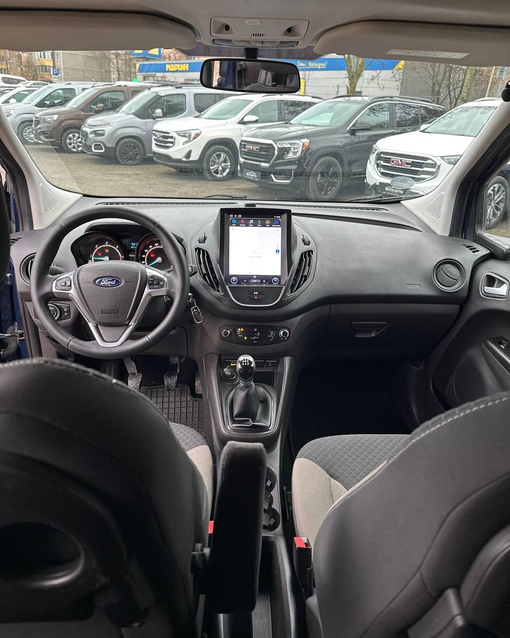 Ford Tourneo Courier I , 2017 г., механика, дизель - фото 9