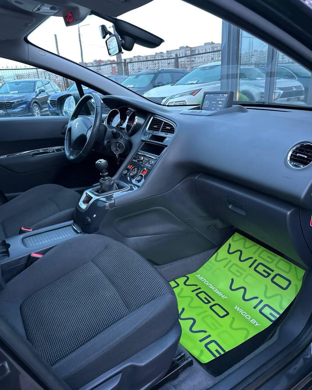 Peugeot 5008 I , 2013 г., механика, дизель - фото 11