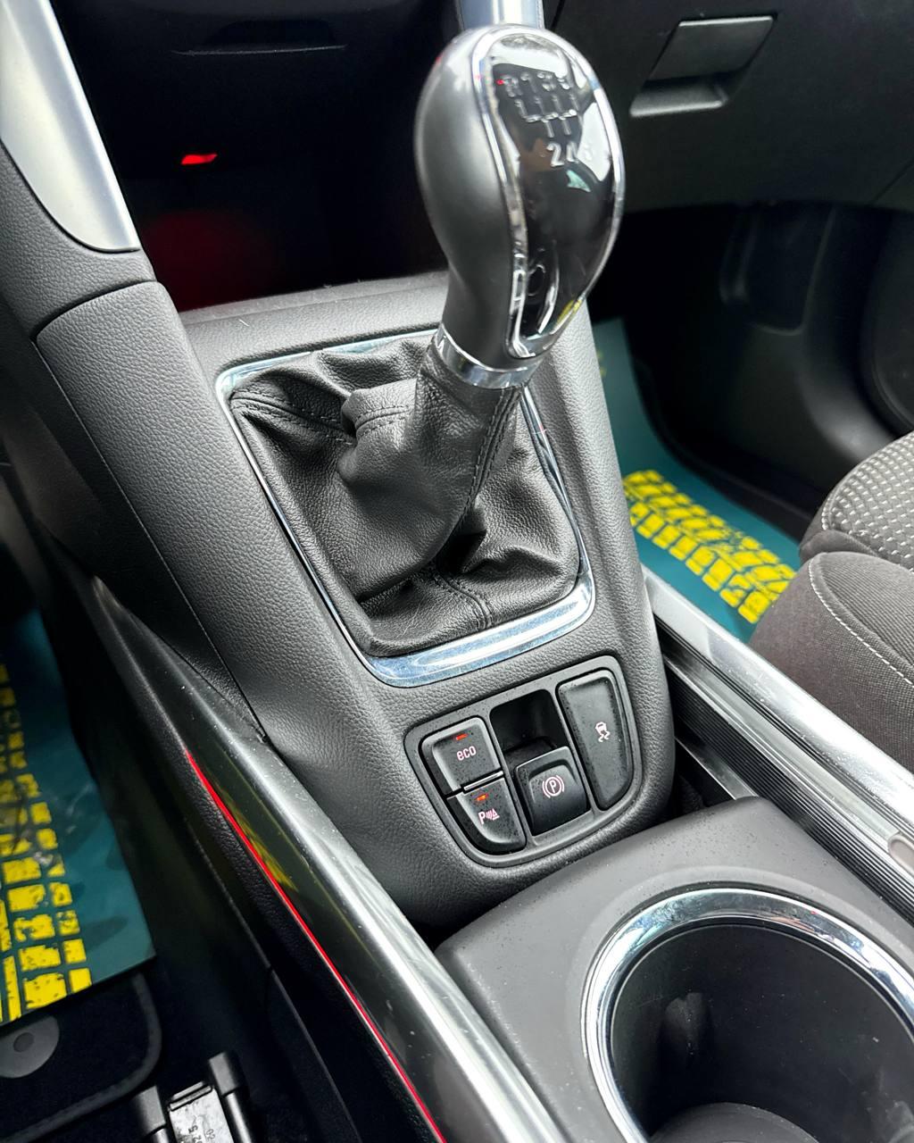 Opel Zafira C , 2015 г., механика, дизель - фото 13