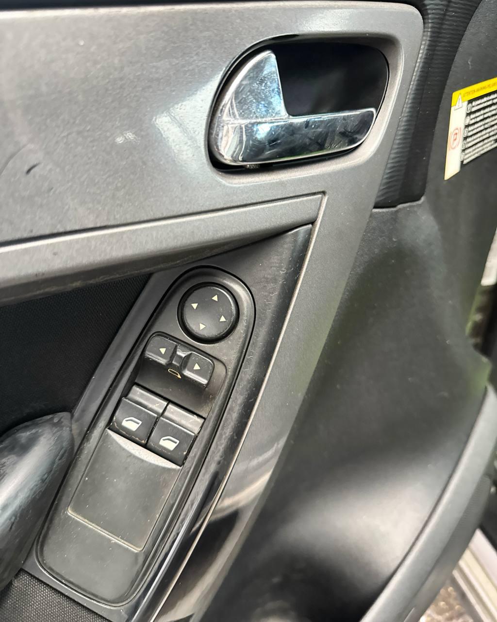 Citroen C4 Grand Picasso I , 2009 г., механика, дизель - фото 9