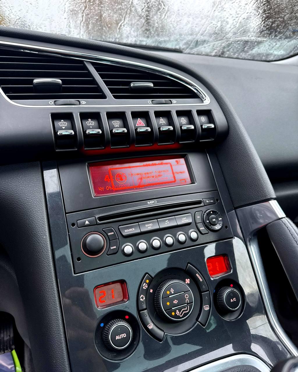 Peugeot 3008, 2009 г., механика, дизель - фото 11