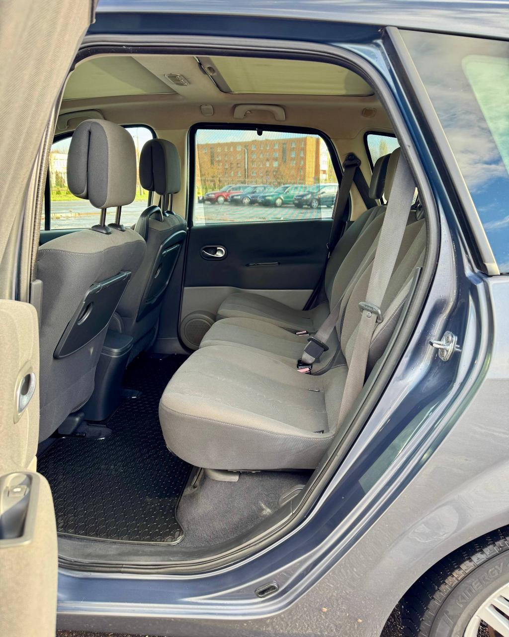 Renault Grand Scenic II · Рестайлинг , 2008 г., механика, дизель - фото 11