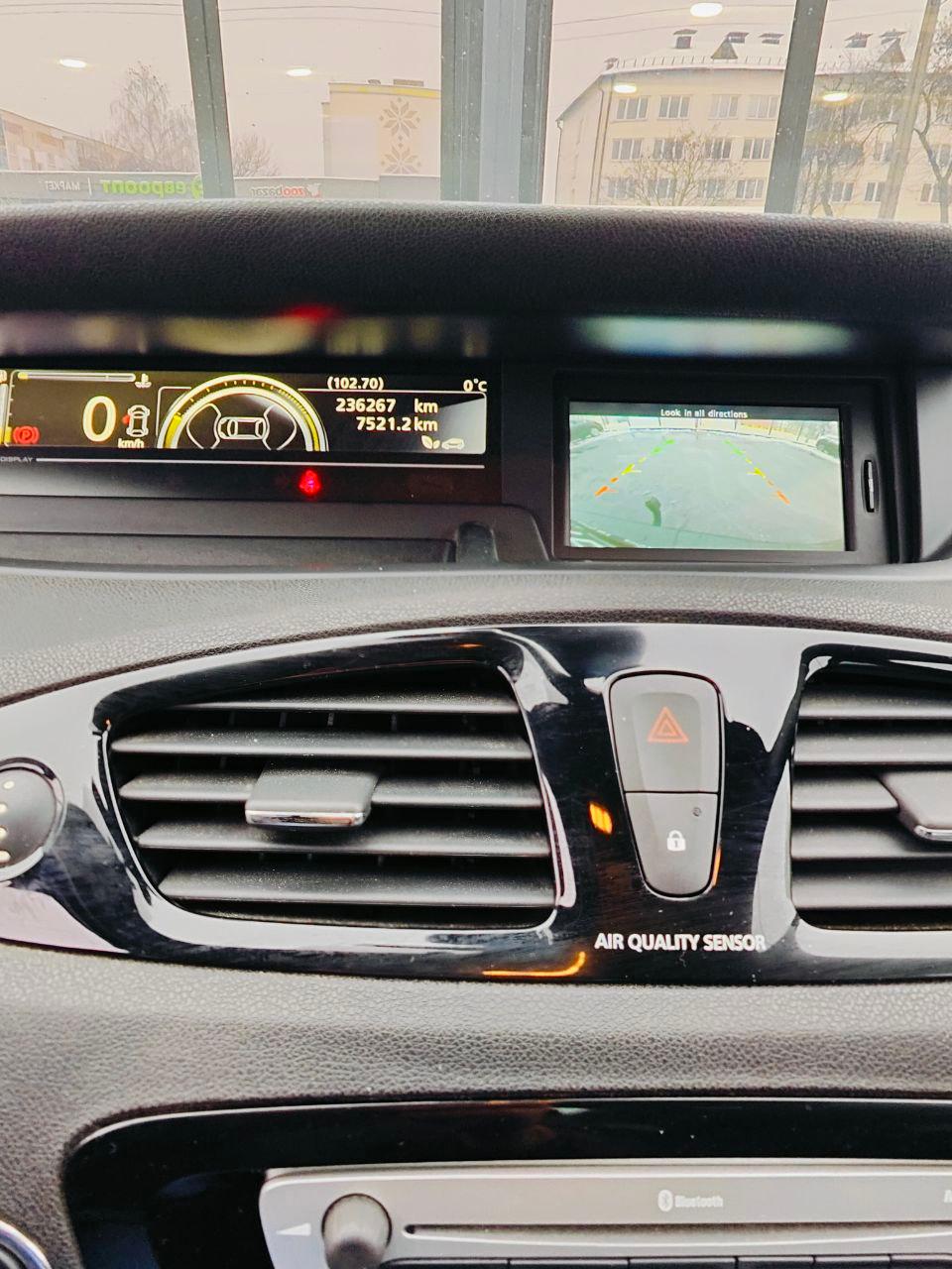 Renault Scenic III · 2-й рестайлинг , 2013 г., механика, дизель - фото 17