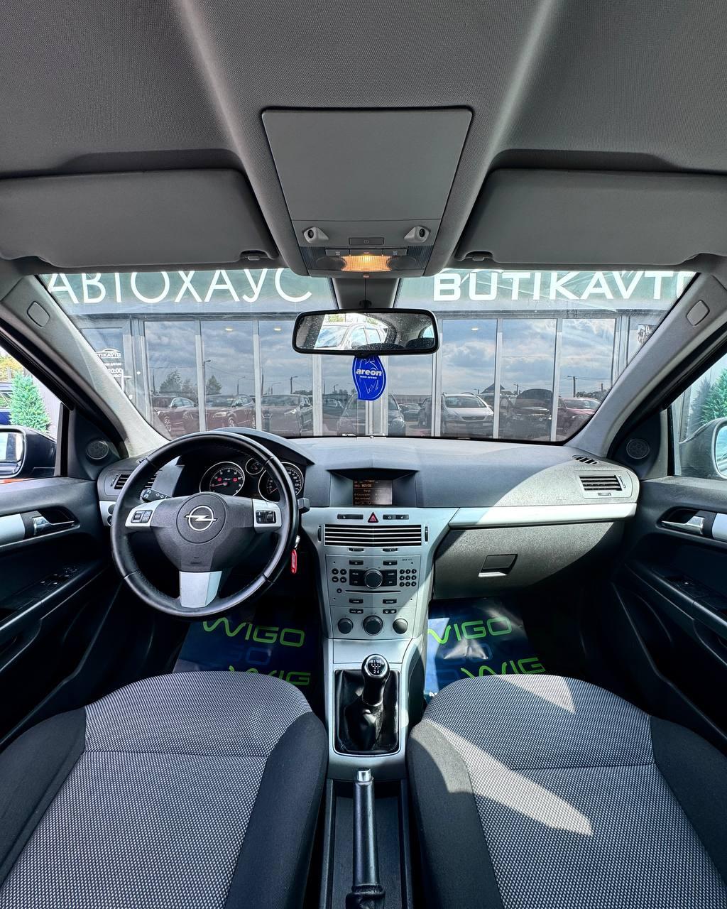 Opel Astra H · Рестайлинг , 2010 г., механика, бензин - фото 9