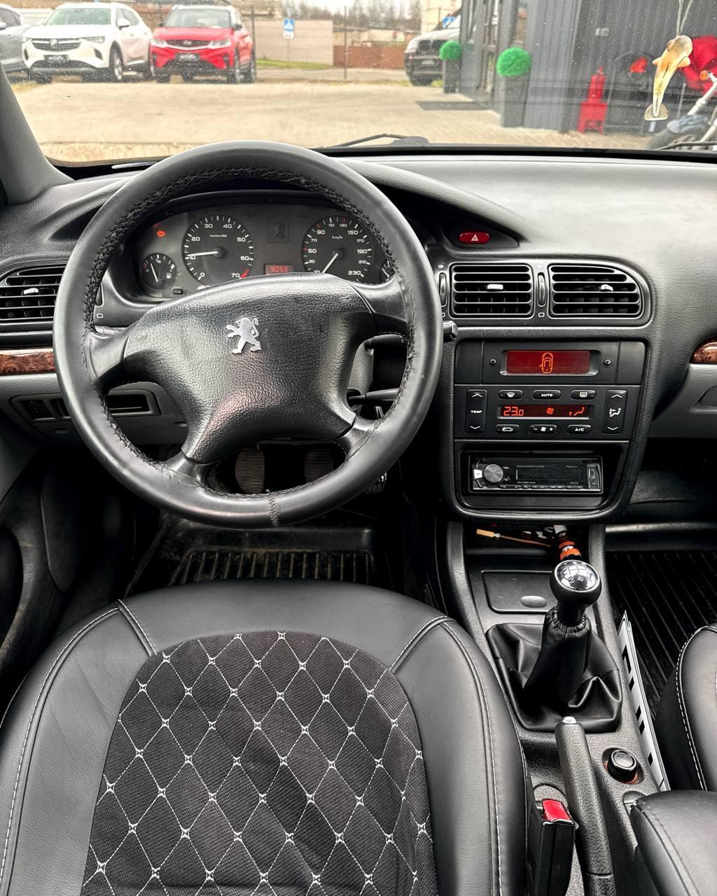 Peugeot 406 I · Рестайлинг , 2000 г., механика, бензин - фото 12