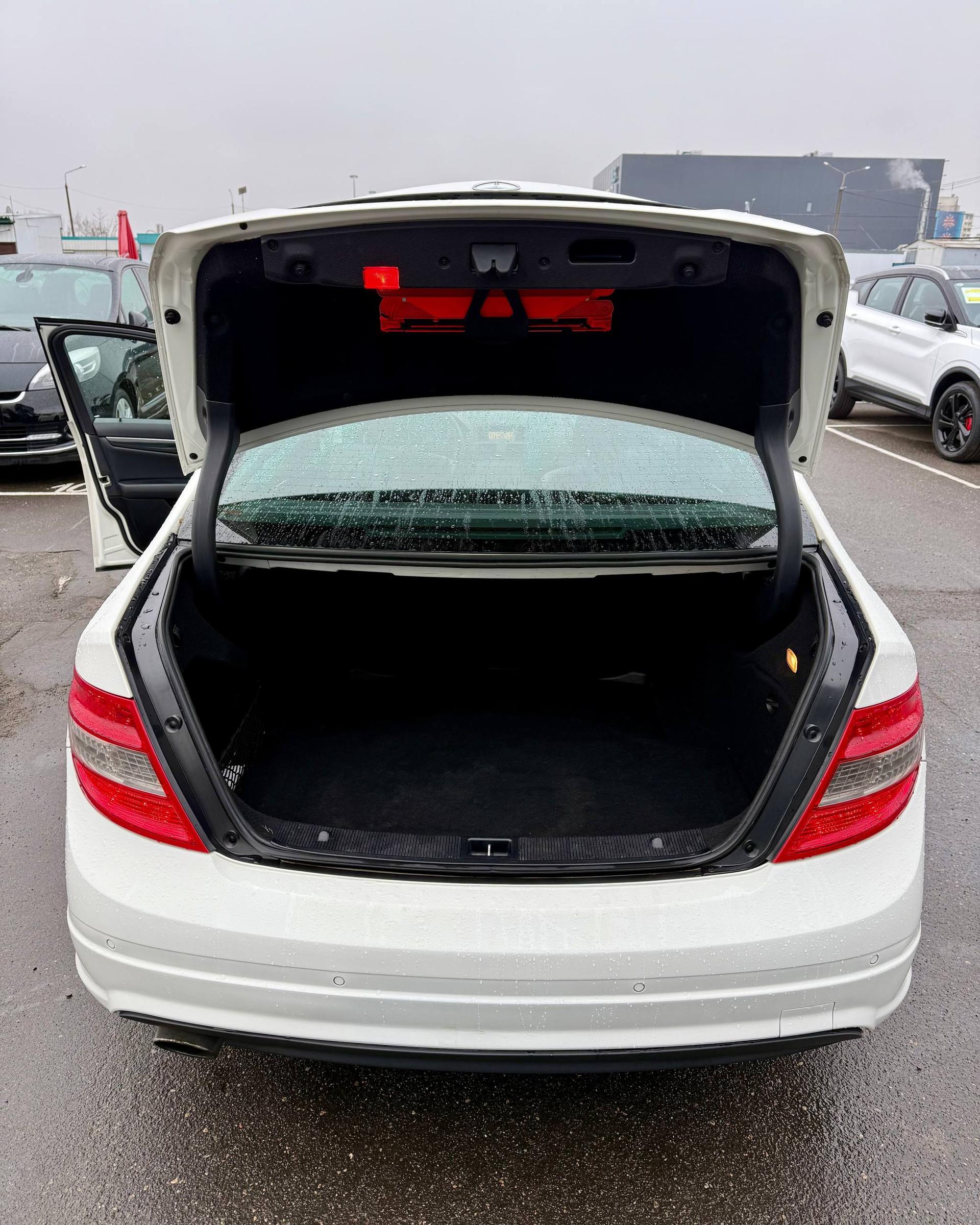 Mercedes-Benz C-Класс W204 S204 , 2010 г., автомат, бензин - фото 15