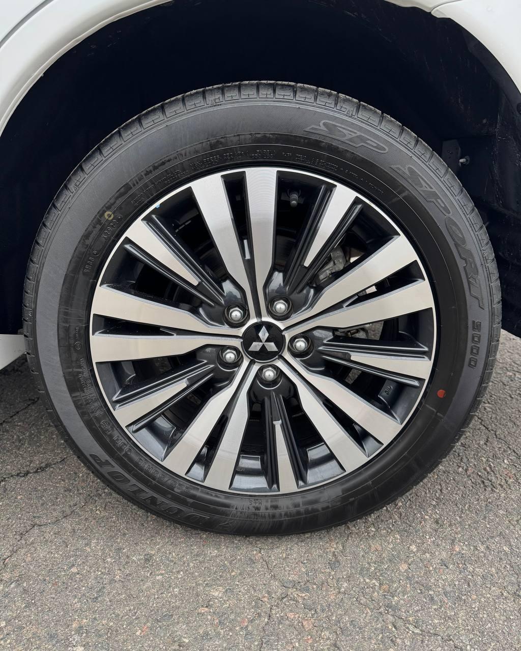 Mitsubishi Outlander III · 3-й рестайлинг , 2022 г., вариатор, бензин - фото 14