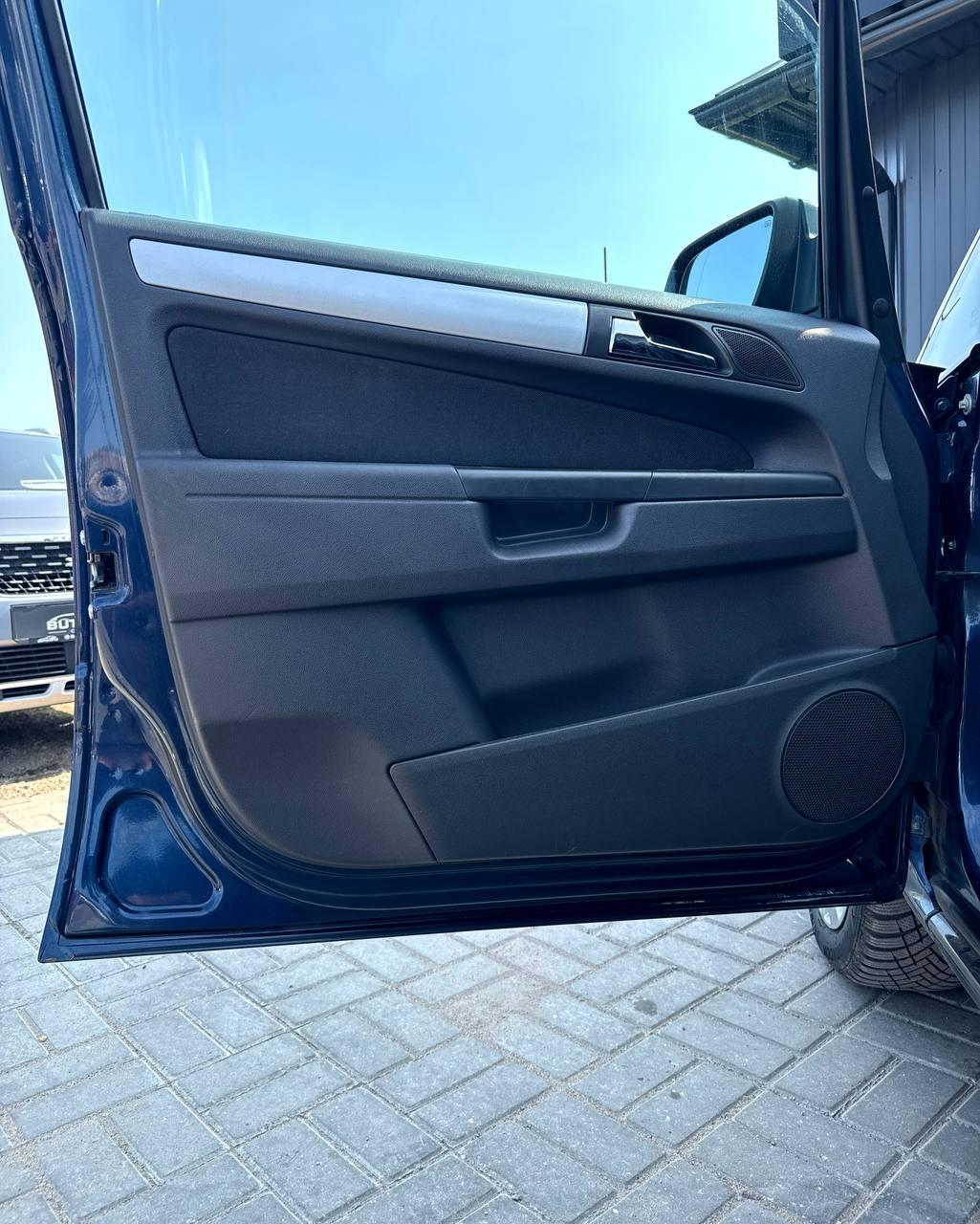 Opel Zafira B · Рестайлинг, 2012 г., механика, бензин - фото 9