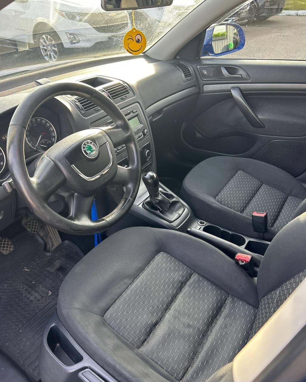 Skoda Octavia II · Рестайлинг , 2009 г., механика, бензин - фото 10