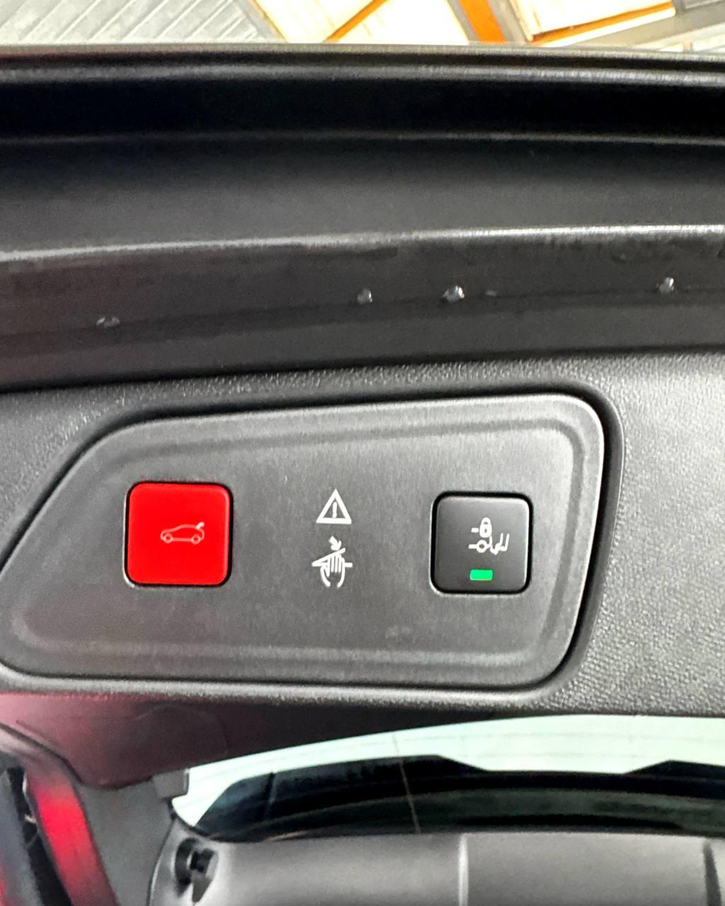 Peugeot 3008 II , 2018 г., механика, бензин - фото 16