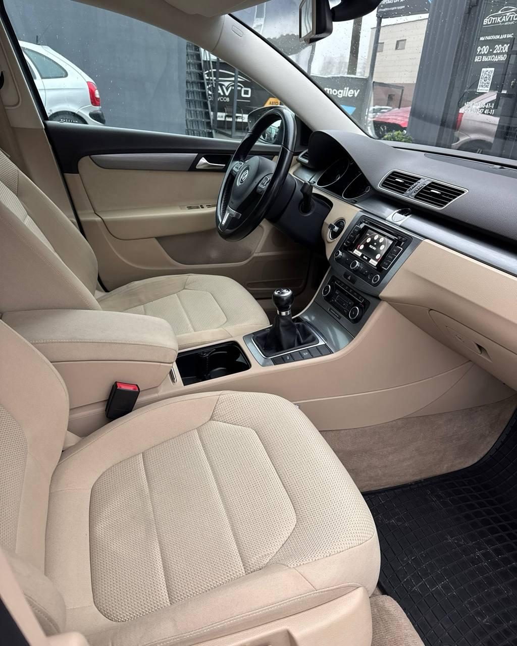 Volkswagen Passat B7 , 2011 г., механика, бензин - фото 10