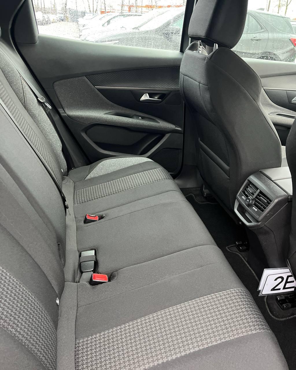 Peugeot 3008 II · Рестайлинг , 2022 г., автомат, бензин - фото 13