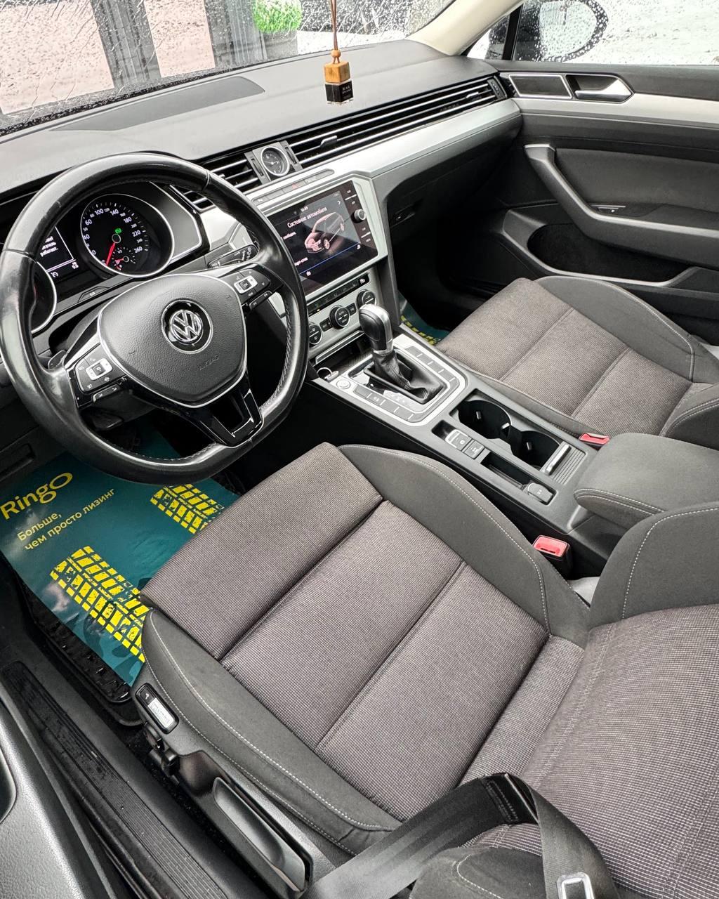 Volkswagen Passat B8 , 2019 г., робот, дизель - фото 9