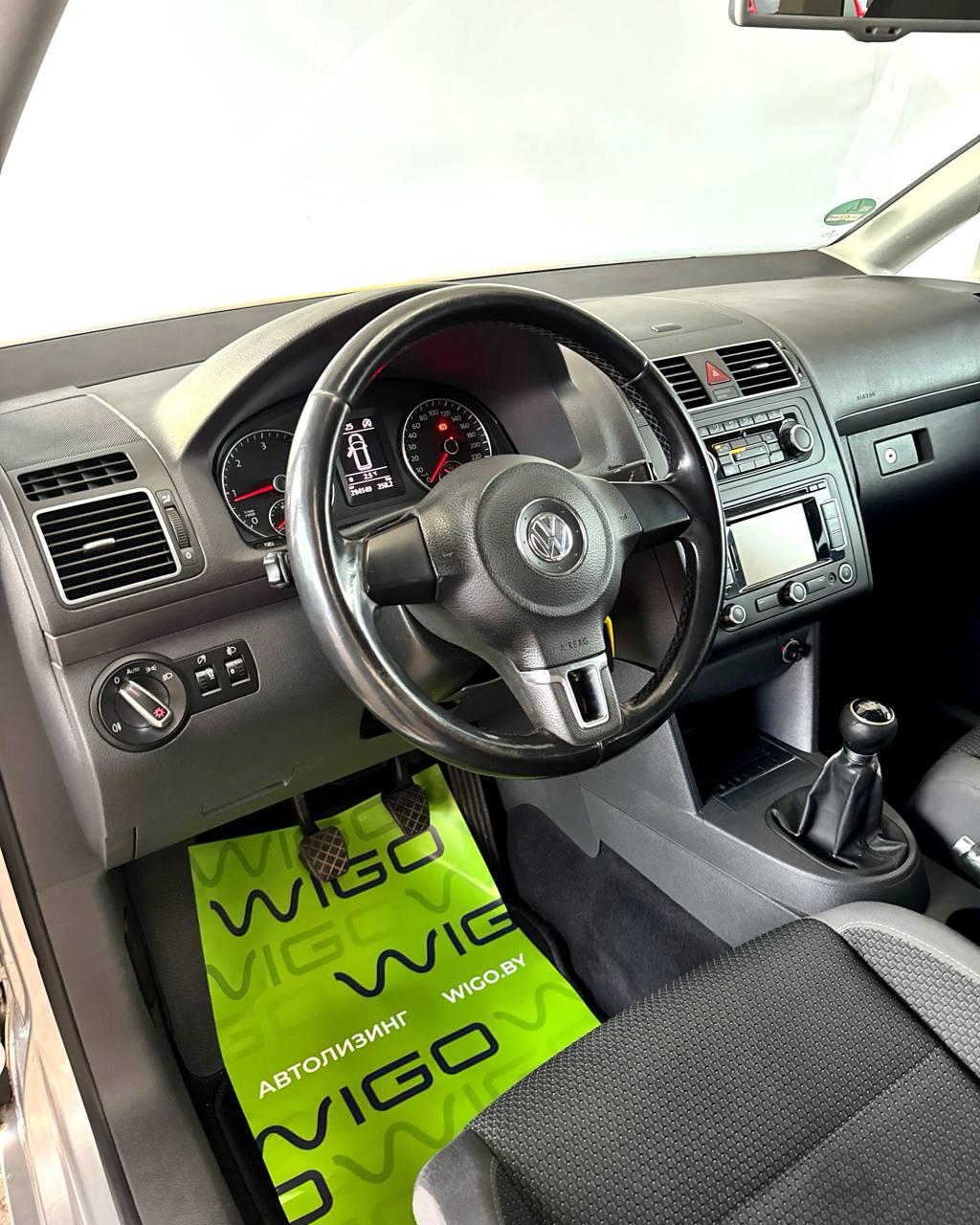 Volkswagen Touran I · 2-й рестайлинг , 2010 г., механика, дизель - фото 11