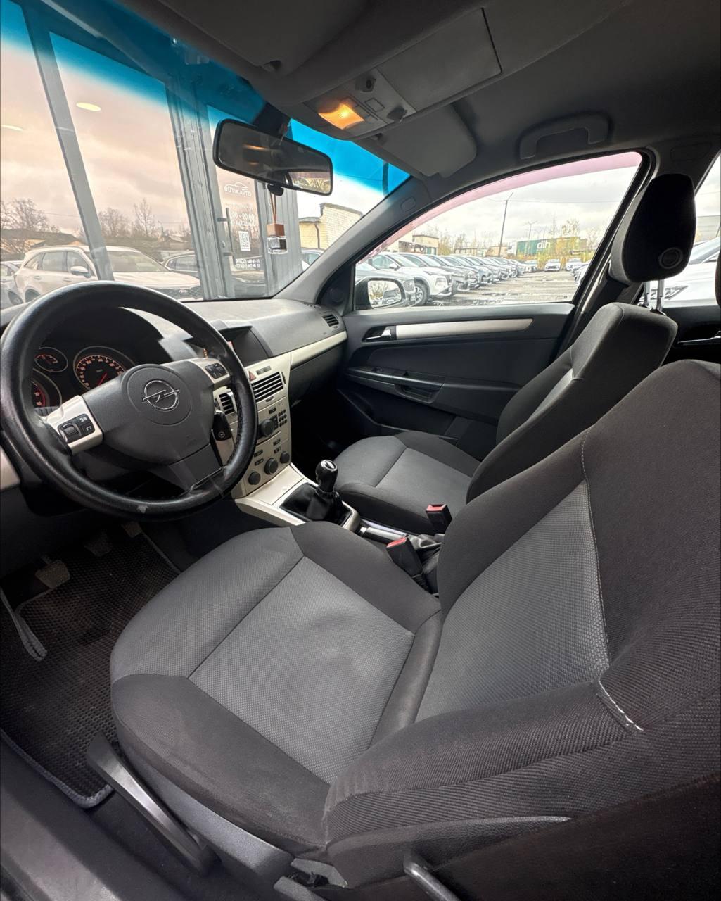 Opel Astra H · Рестайлинг , 2007 г., механика, бензин - фото 8