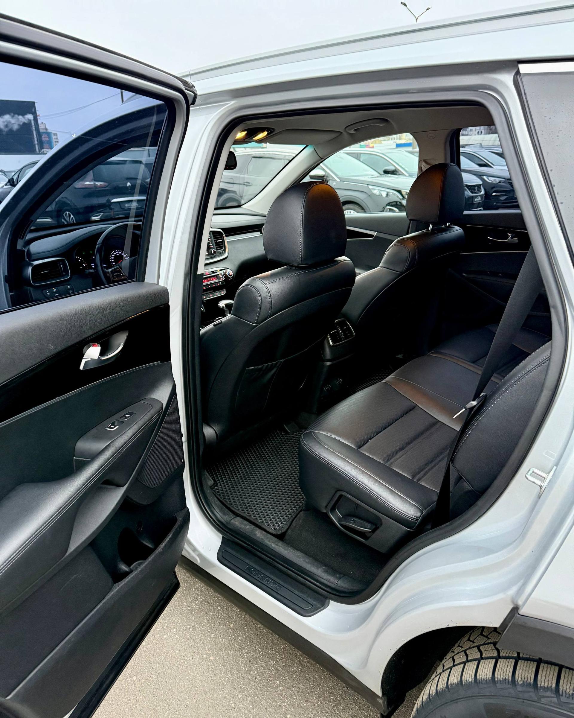 Kia Sorento III · Рестайлинг , 2019 г., автомат, дизель - фото 17