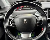 Peugeot 308 T9 · Рестайлинг , 2020 г., механика, дизель - фото 15