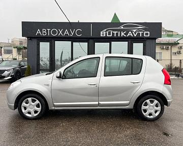 Dacia Sandero I - фото 4