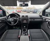 Volkswagen Touran I · 2-й рестайлинг , 2011 г., механика, дизель - фото 7