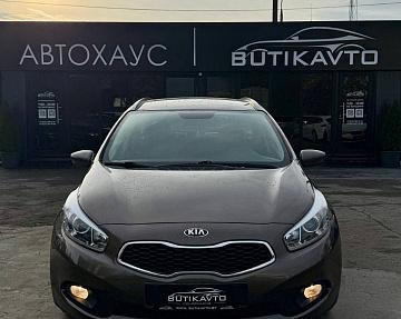 Kia Cee'd II - фото 2