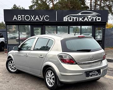 Opel Astra H - фото 4