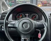 Volkswagen Touran I · 2-й рестайлинг , 2011 г., механика, дизель - фото 15