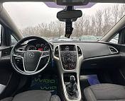 Opel Astra J · Рестайлинг , 2012 г., механика, дизель - фото 9