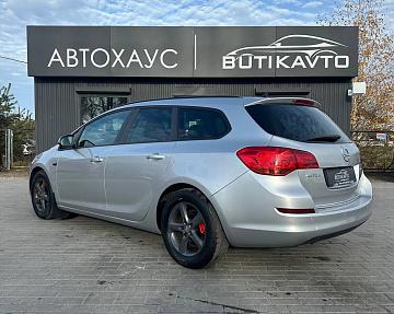 Opel Astra J - фото 4