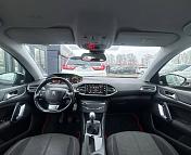 Peugeot 308 T9 · Рестайлинг , 2019 г., механика, дизель - фото 9