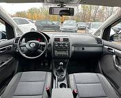 Volkswagen Touran I , 2005 г., механика, дизель  - фото 9