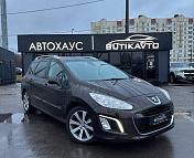Peugeot 308 T7 · Рестайлинг , 2012 г., механика, дизель