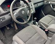 Volkswagen Touran I · Рестайлинг , 2007 г., механика, дизель - фото 10