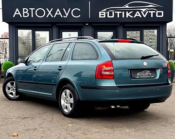 Skoda Octavia II - фото 4