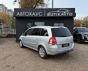Opel Zafira B · Рестайлинг , 2009 г., механика, дизель - фото 6