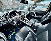 Mitsubishi Pajero Sport III , 2018 г., автомат, дизель - фото 10