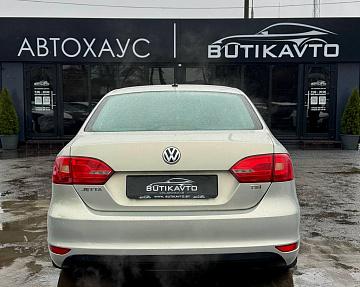 Volkswagen Jetta VI - фото 5