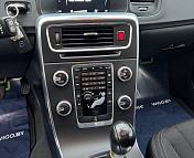 Volvo V60 I · Рестайлинг , 2015 г., механика, дизель - фото 12