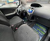 Toyota Yaris II (XP9) · Рестайлинг , 2009 г., механика, бензин - фото 12