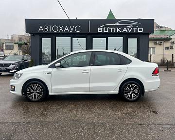 Volkswagen Polo Sedan I · Рестайлинг - фото 4
