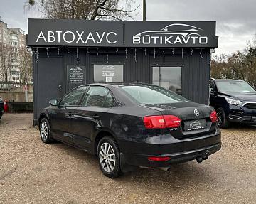 Volkswagen Jetta VI - фото 4