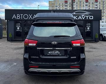 Kia Carnival III - фото 5