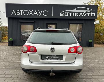 Volkswagen Passat B6 - фото 5