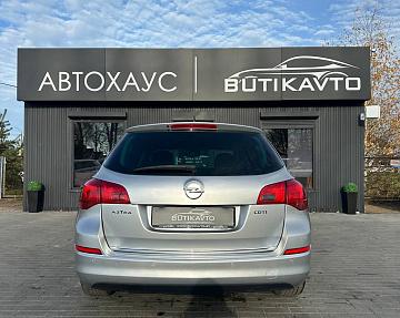 Opel Astra J - фото 5