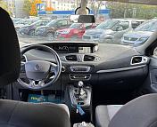 Renault Grand Scenic III · 2-й рестайлинг , 2013 г., механика, бензин - фото 9