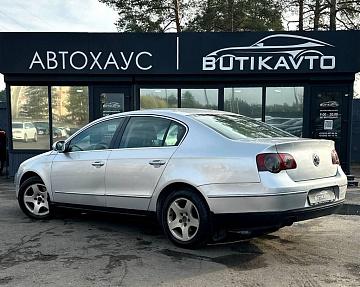 Volkswagen Passat B6 - фото 4