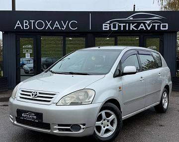 Toyota Avensis Verso I - фото 4
