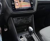 Volkswagen Tiguan II , 2017 г., робот, дизель - фото 10