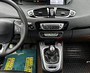 Renault Grand Scenic III · 2-й рестайлинг , 2013 г., механика, бензин - фото 9