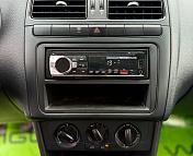 Volkswagen Polo Sedan I · Рестайлинг , 2016 г., механика, бензин - фото 11