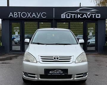Toyota Avensis Verso I - фото 3